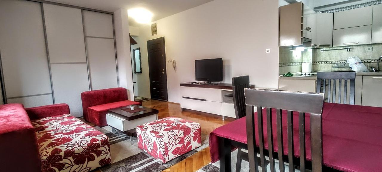 Apartment Nate'S Place Skopje Zewnętrze zdjęcie